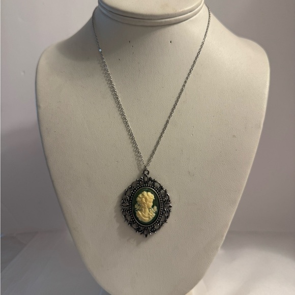 MULTILAYER DURBAN SUNRISE STATEMENT NECKLACE D2 - Picture 3 of 9